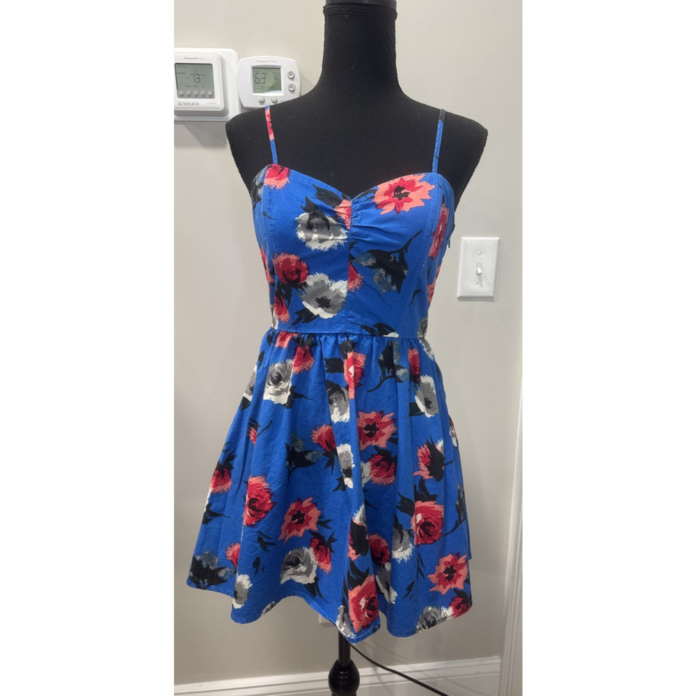 Forever 21 Blue Floral Fit & Flare Skater Dress Sweetheart Neck Blue 2010s Small